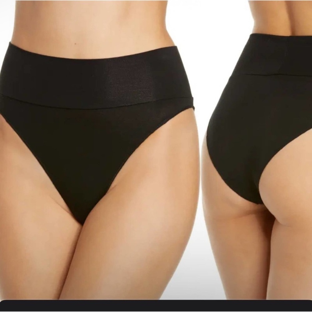 SKIMS Sleep Briefs Onyx Size Small